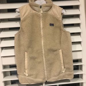 PATAGONIA tan sheepskin fur vest